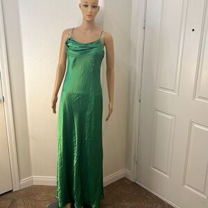 Karina Nites Dress Size 8 Emerald Green Draped Neck Satin Spaghetti Straps Maxi